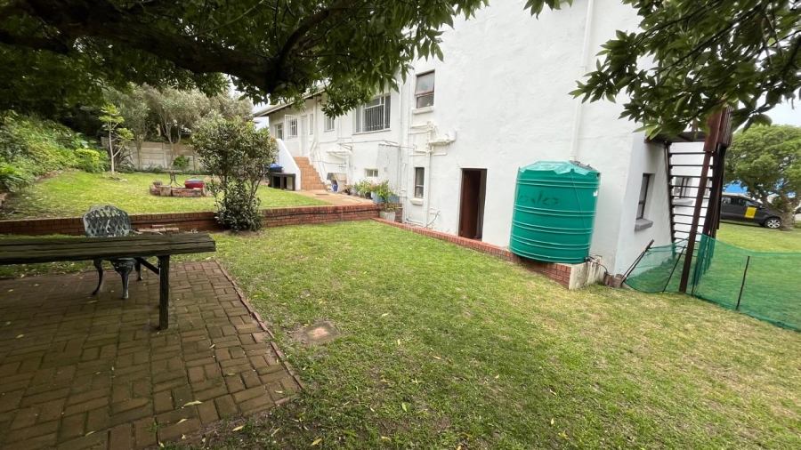 6 Bedroom Property for Sale in Oyster Bay Eastern Cape